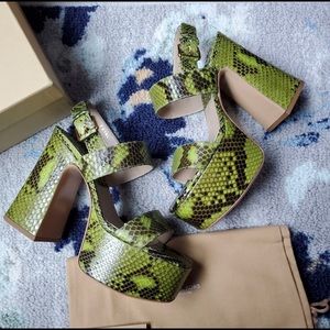 Michael Kors Collection Blaire Platform size 38.5